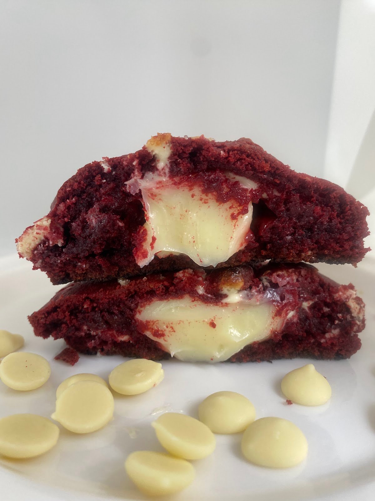 Cookie Red Velvet Recheado com Cream Cheese